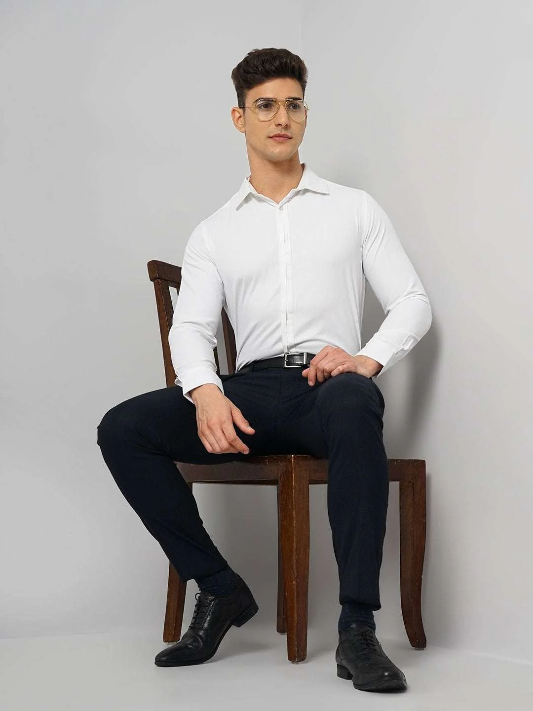 Men's White Slim Fit Solid Formal Shirt - Image 5