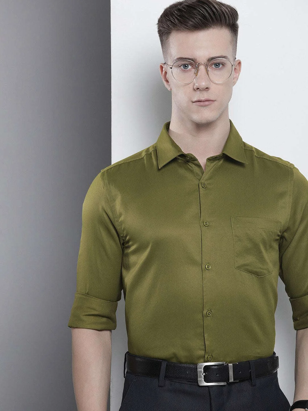 Men's Olive Slim Fit Solid Formal Shirt - Image 2