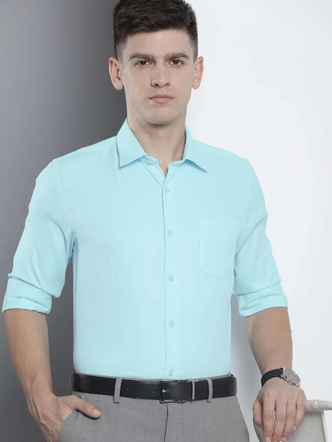 Men's Blue Slim Fit Solid Formal Shirt - Image 2