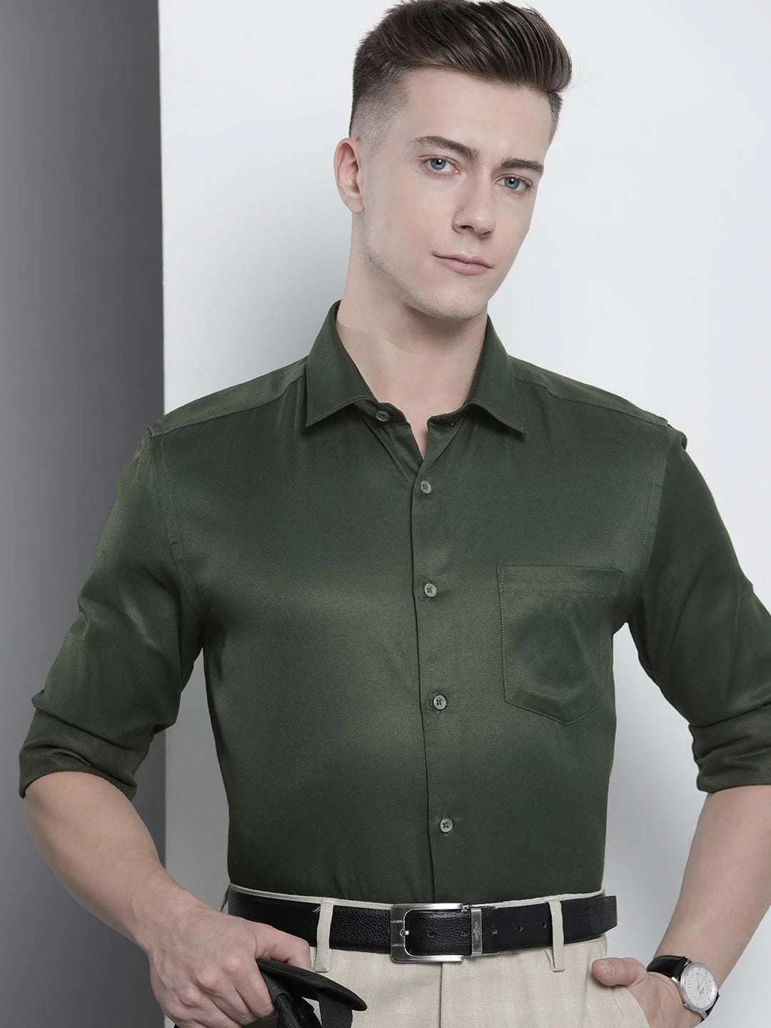 Men's Olive Slim Fit Solid Formal Shirt - Image 2