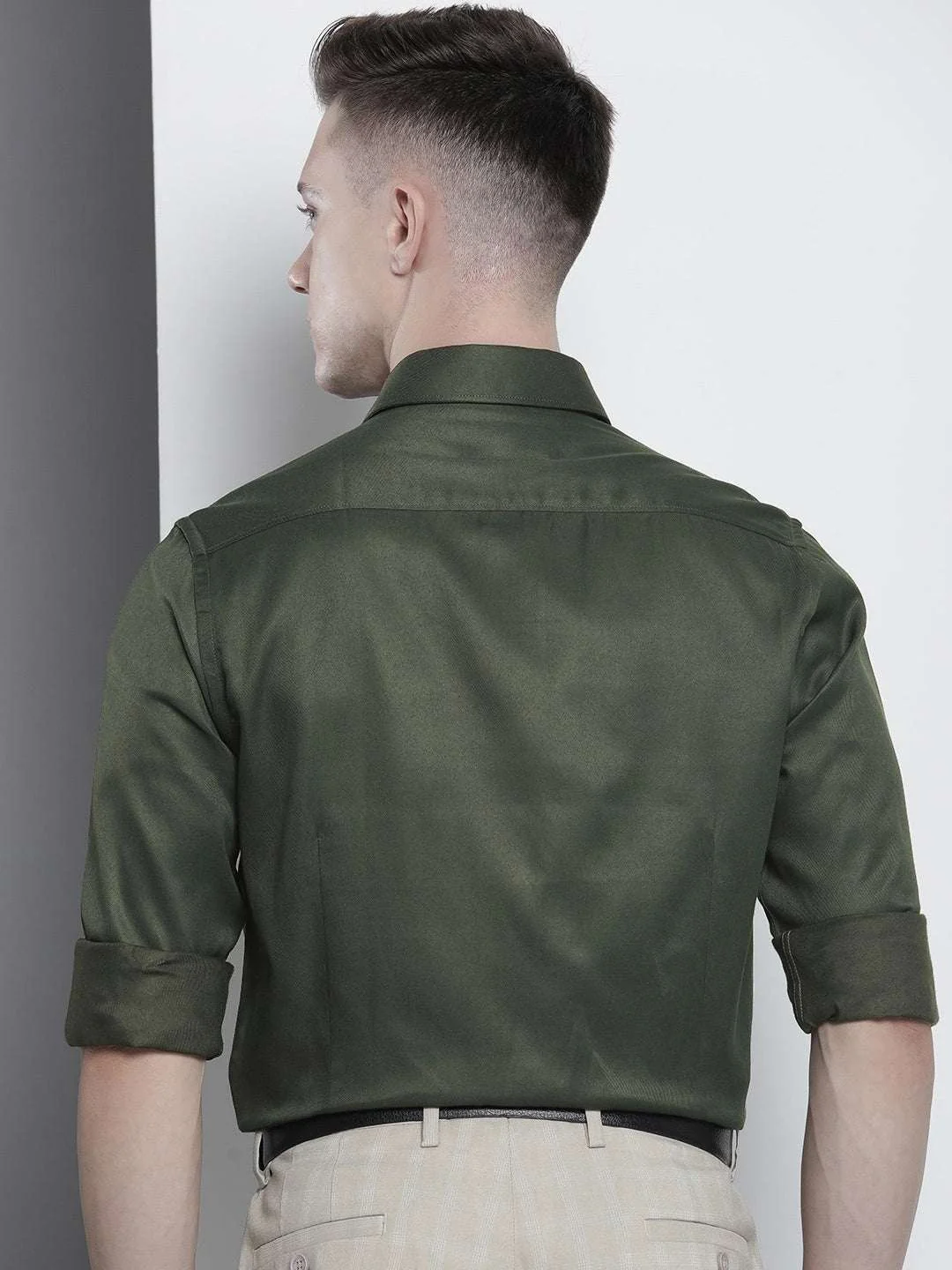 Men's Olive Slim Fit Solid Formal Shirt - Image 5