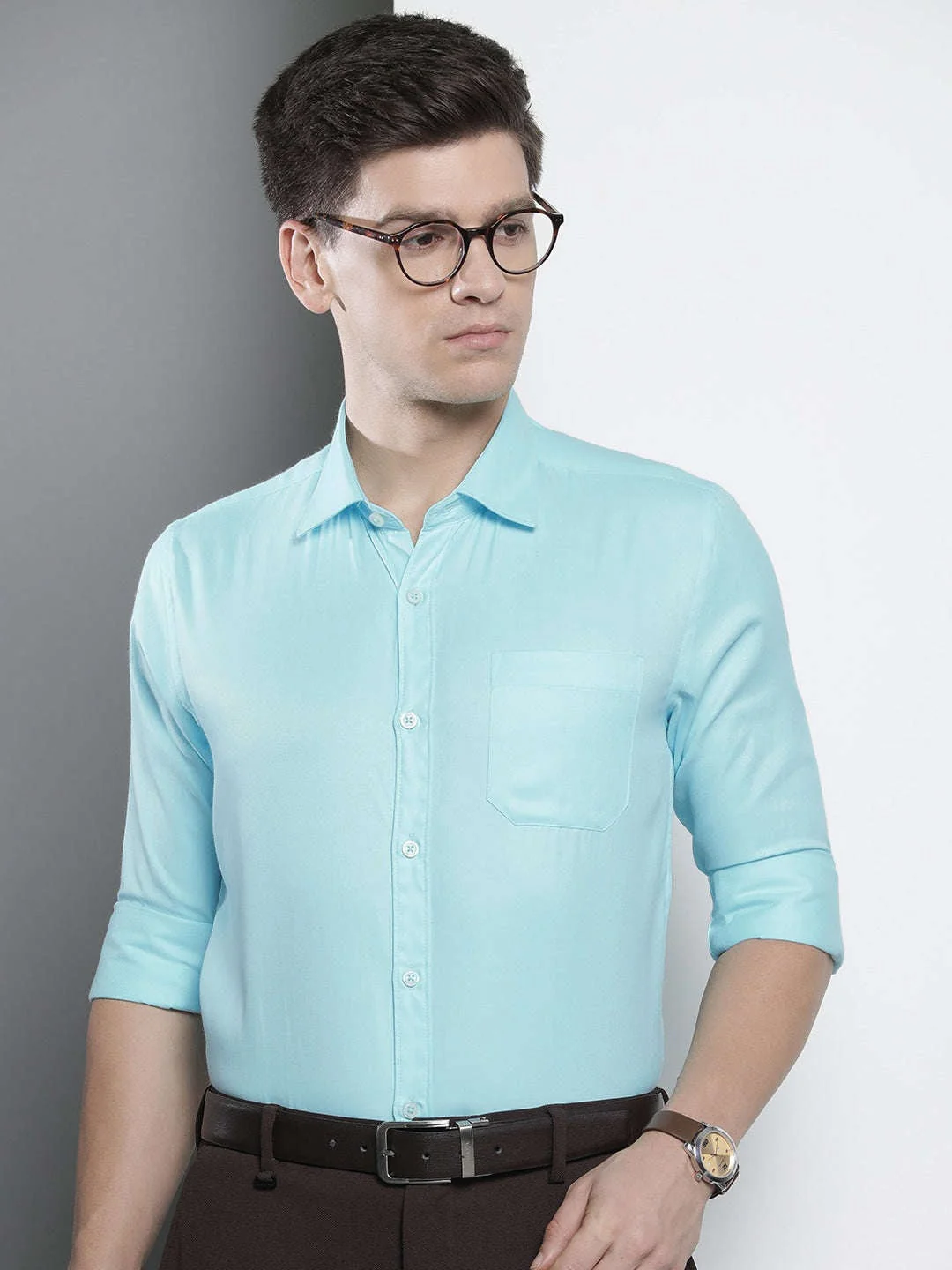 Men's Blue Slim Fit Solid Formal Shirt - Image 2