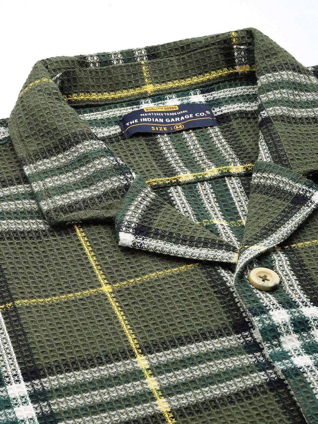 Men's Green Relaxed Fit Checkered Resort Wear Shirt - Image 3