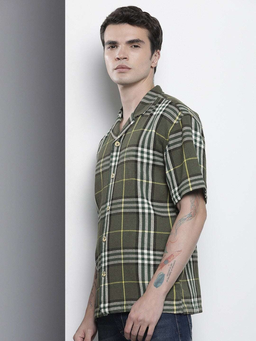 Men's Green Relaxed Fit Checkered Resort Wear Shirt - Image 4