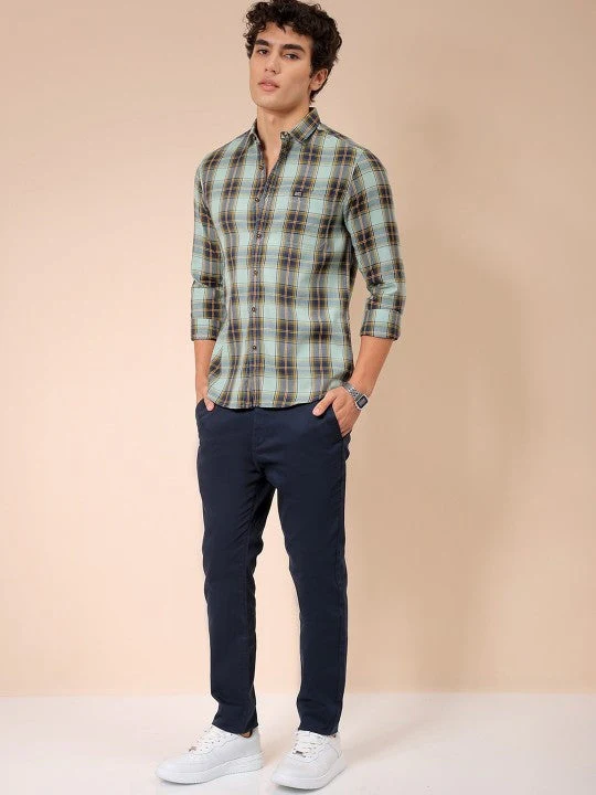 Men's Green Regular Fit Checkered Casual Shirt - Image 6