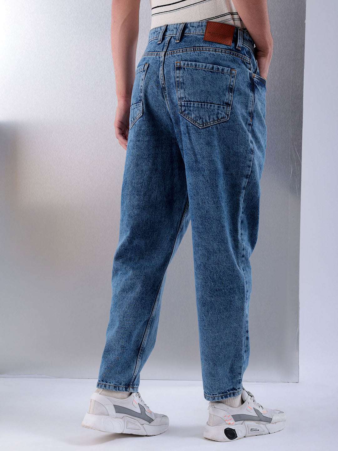 Men's Blue Loose Fit Solid Casual Jeans - Image 3