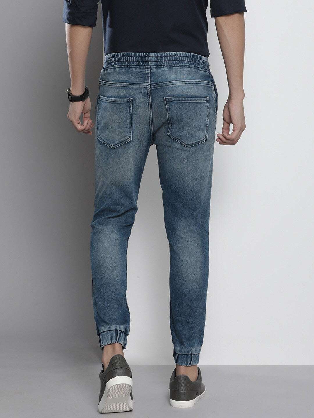 Men's Blue Slim Fit Solid Mid-Rise Stretchable Denim Joggers - Image 3