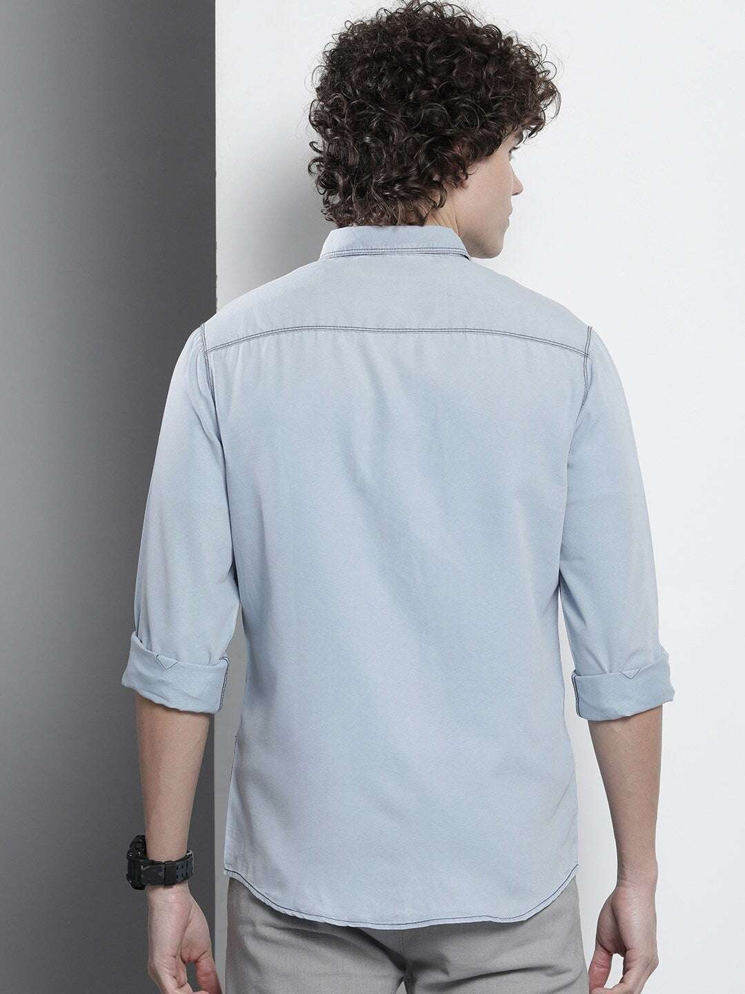 Men's Blue Slim Fit Solid Casual Shirt - Image 5