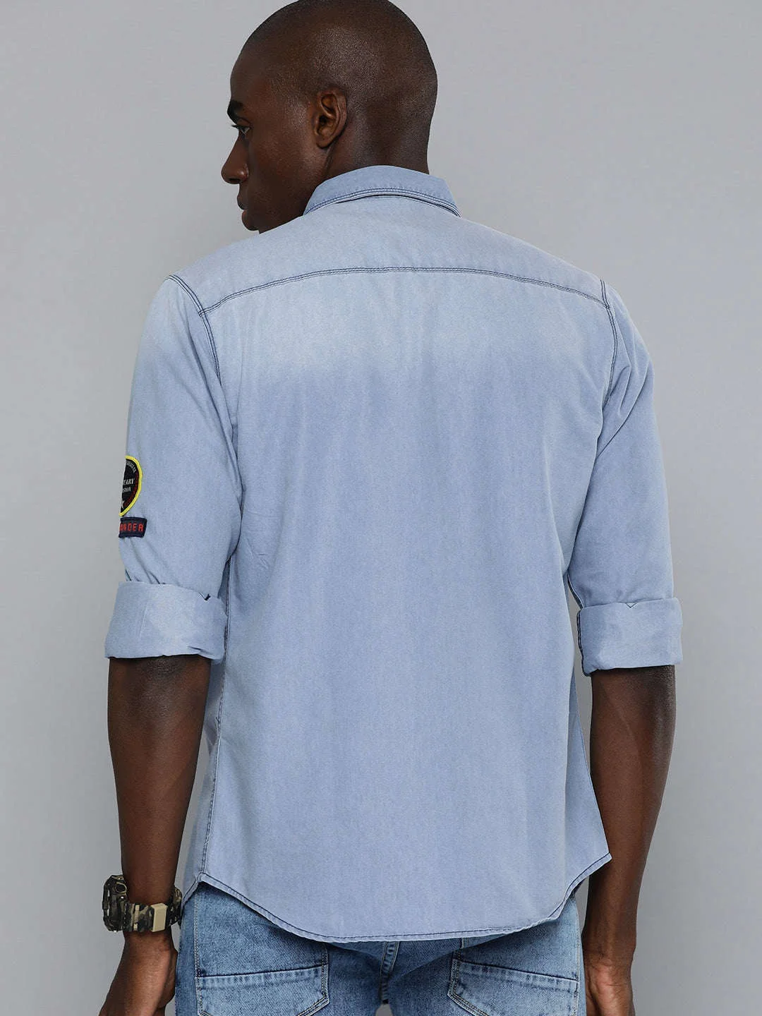 Men's Blue Slim Fit Solid Casual Shirt - Image 5