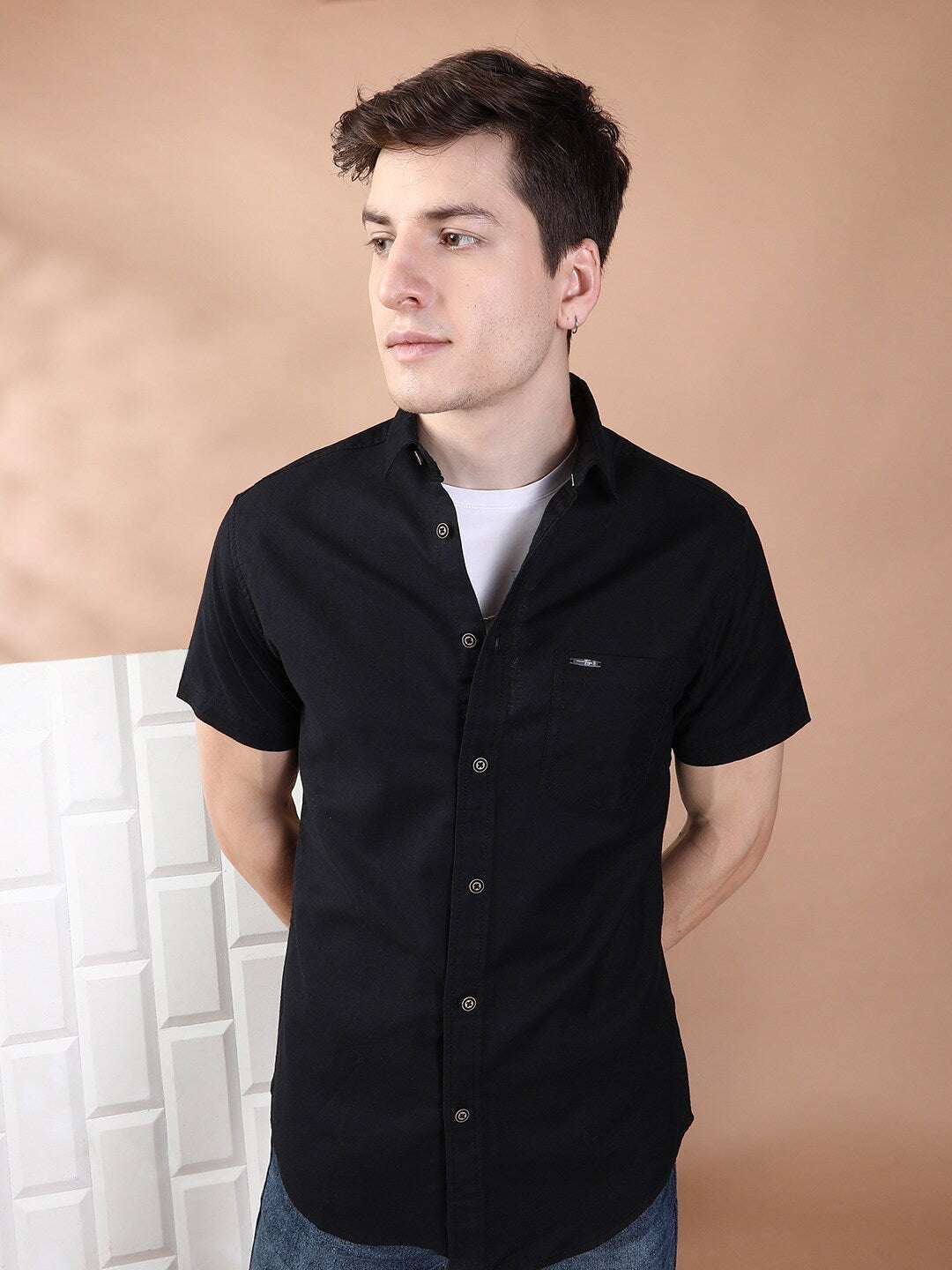 Men's Black Slim Fit Solid Casual Shirt - Image 3