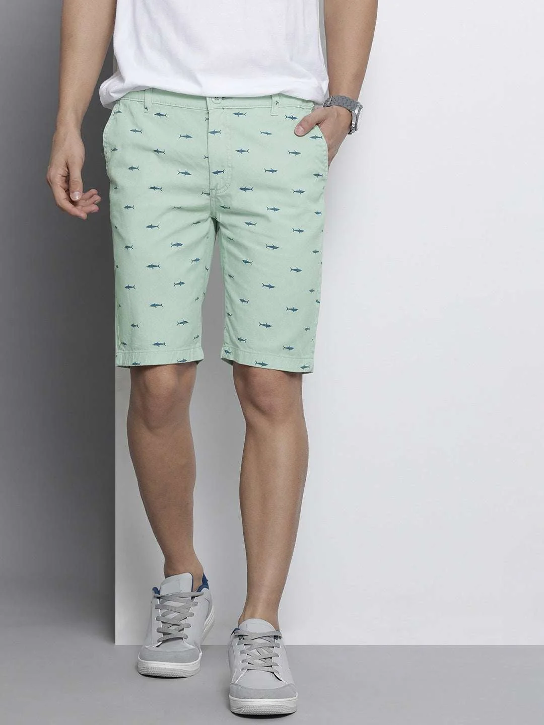 Men's Green Slim Fit Printed Casual Shorts - Image 2