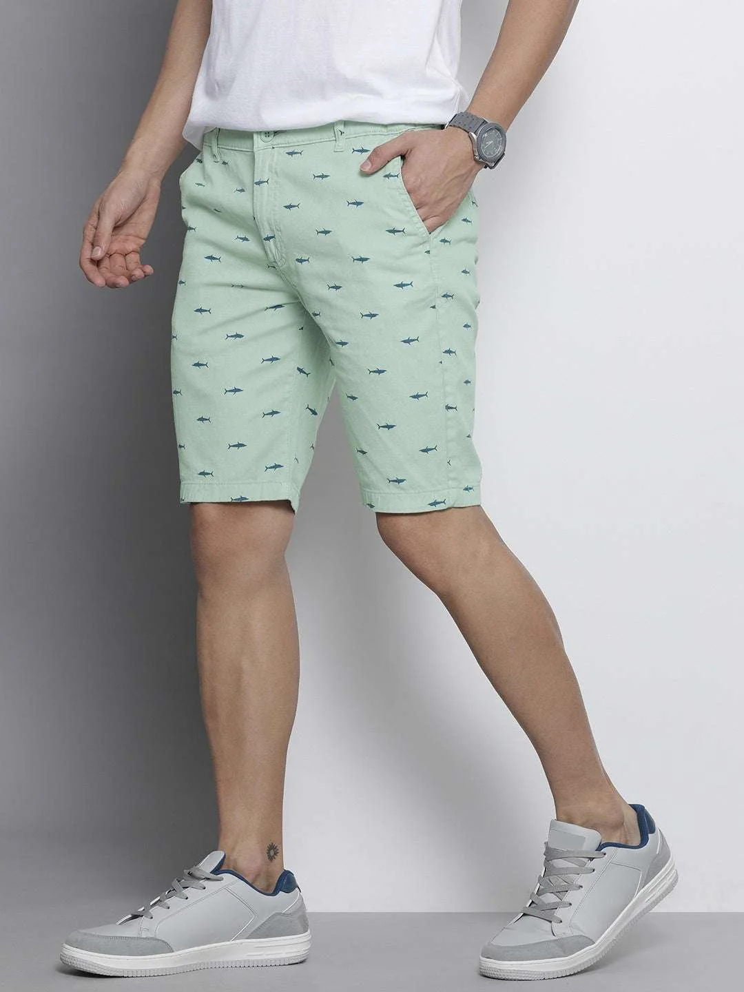 Men's Green Slim Fit Printed Casual Shorts - Image 3