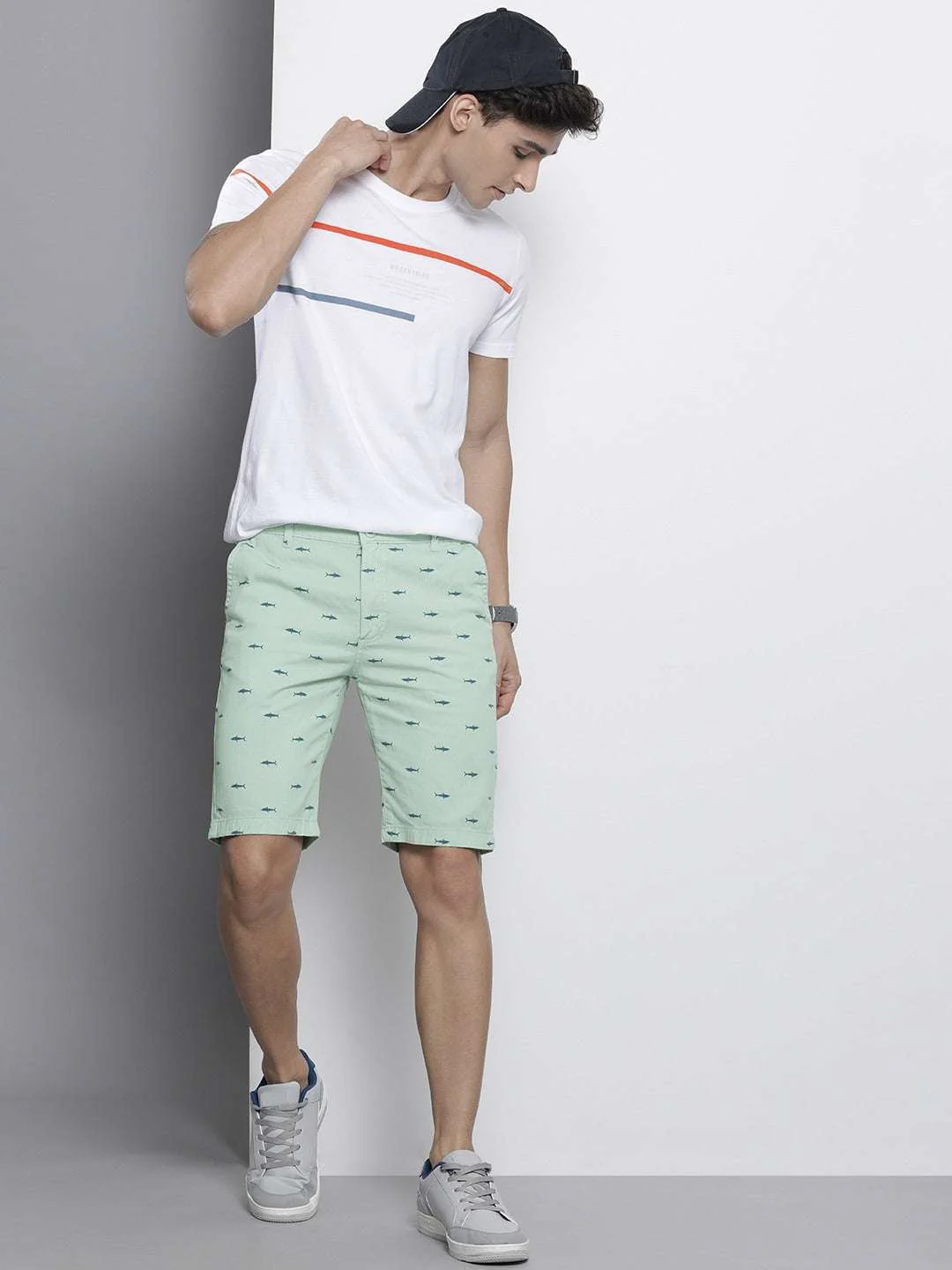 Men's Green Slim Fit Printed Casual Shorts - Image 6