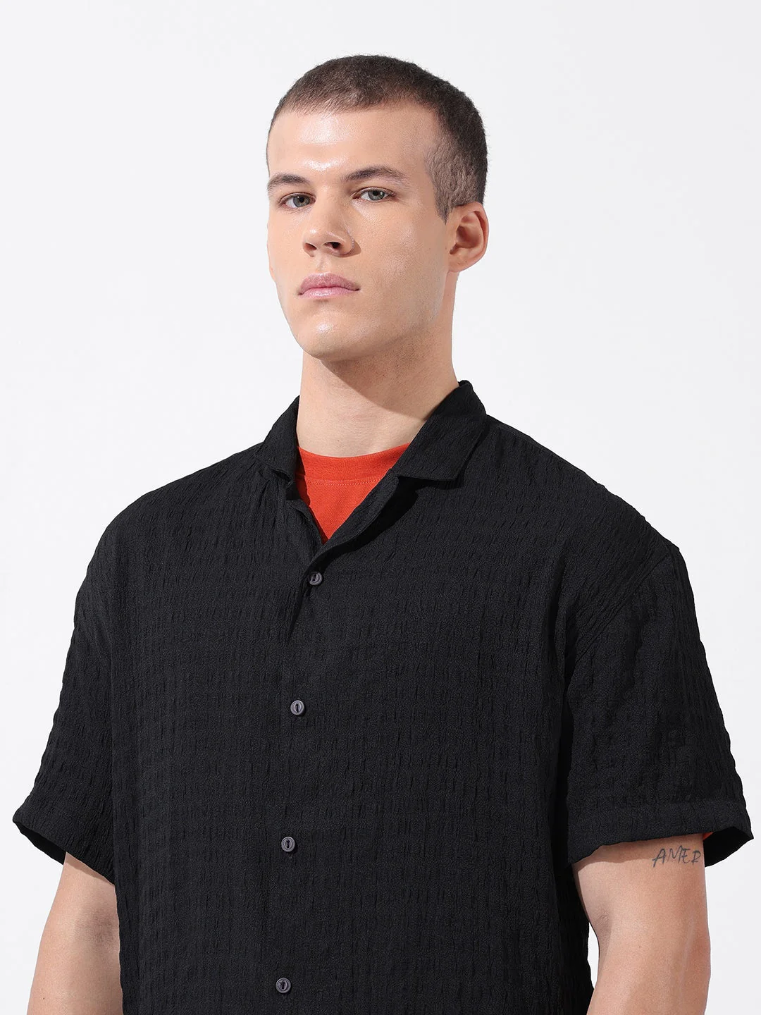 Men's Black Relaxed Fit Solid Resort Wear Shirt - Image 6