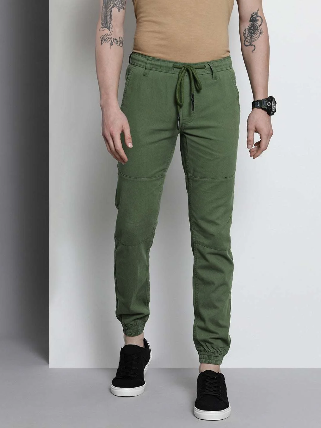 Men's Green Slim Fit Solid Casual Joggers - Image 3