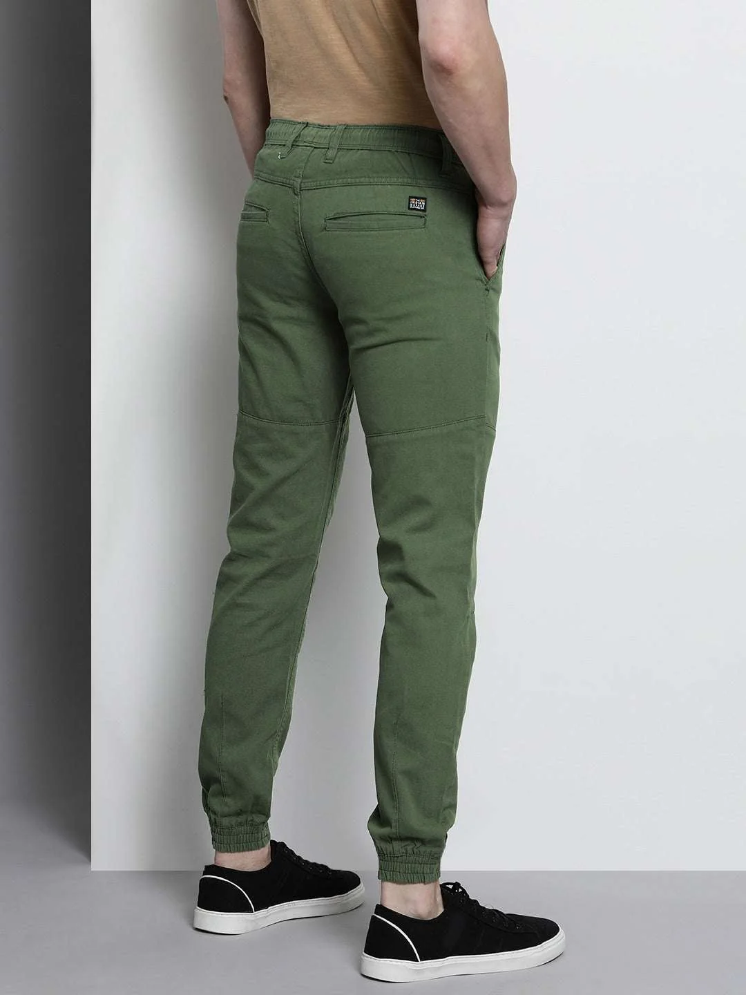 Men's Green Slim Fit Solid Casual Joggers - Image 6