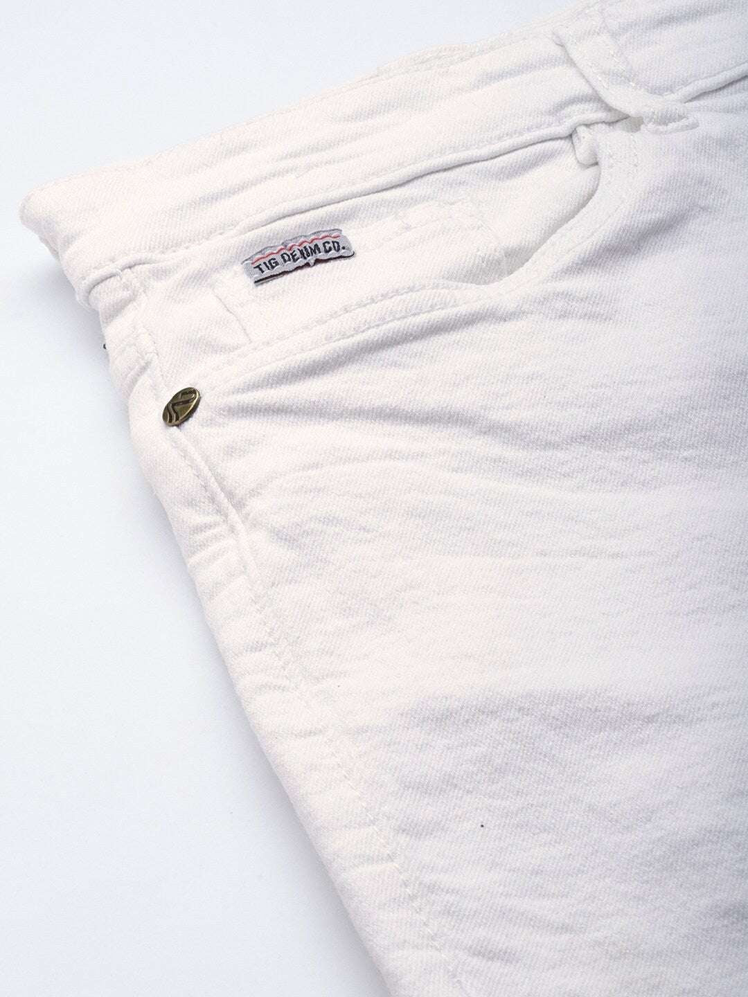 Men's White Slim Fit Printed Casual Shorts - Image 7
