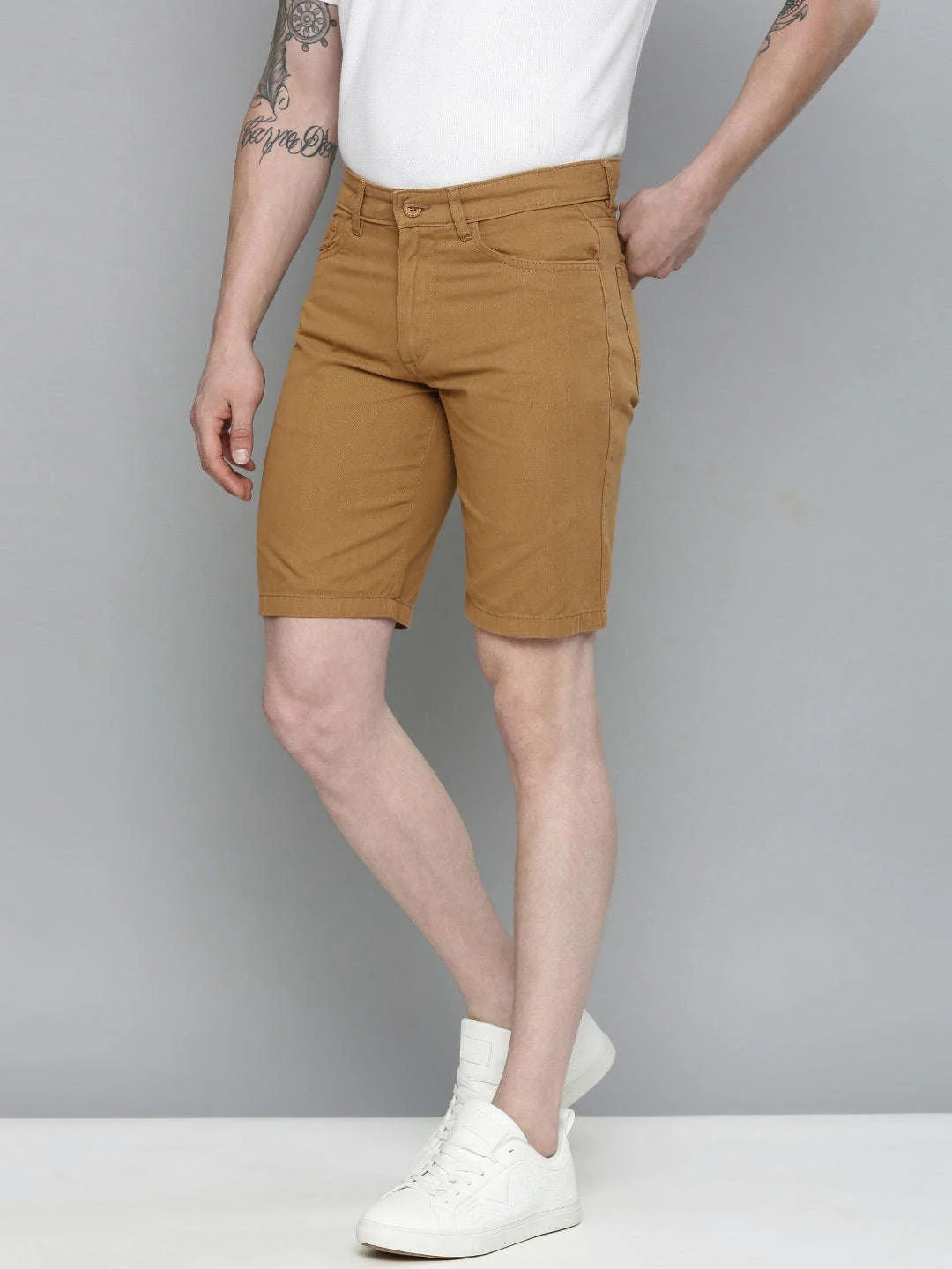 Men's Khaki Slim Fit Solid Casual Shorts - Image 3
