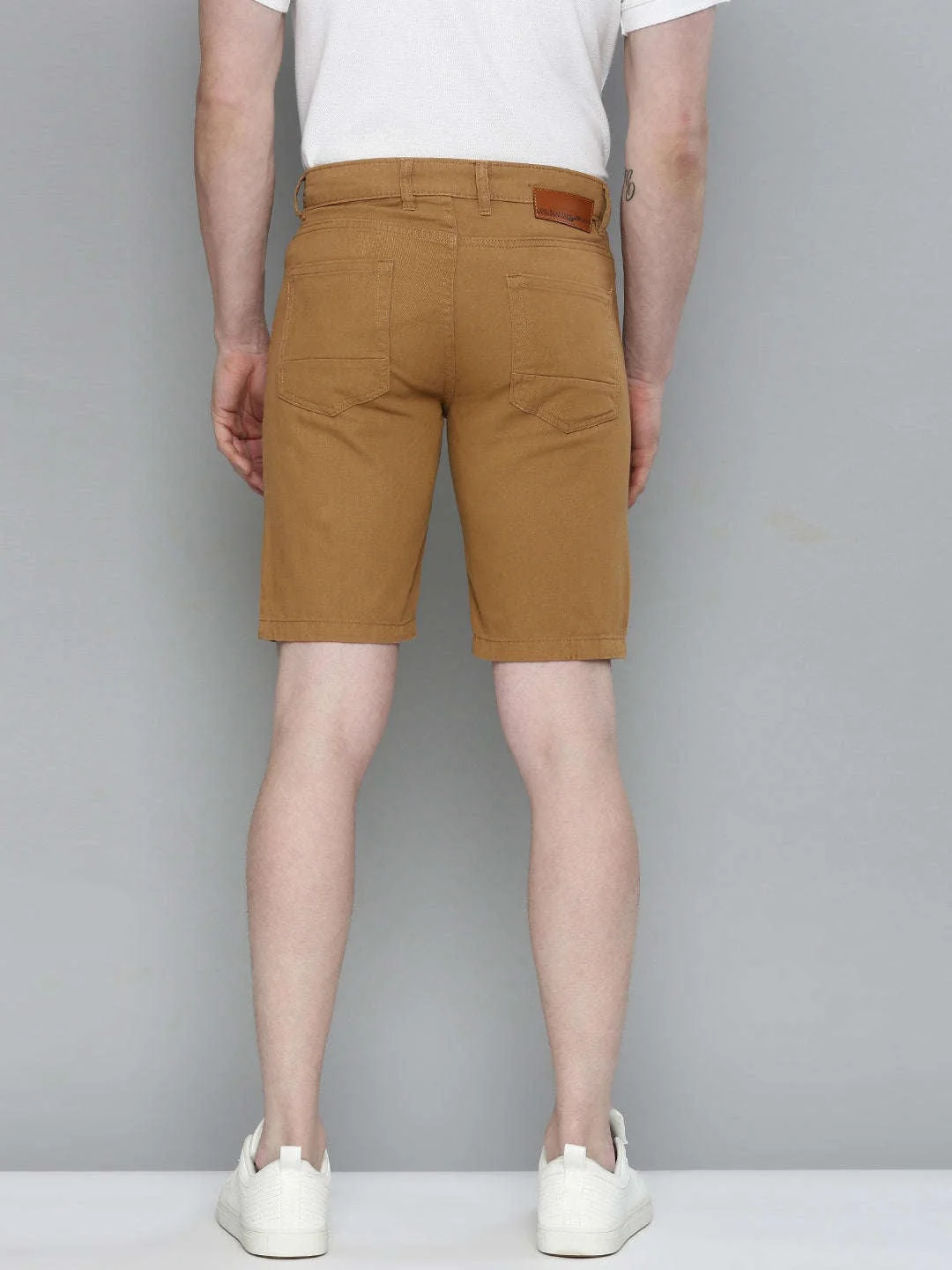 Men's Khaki Slim Fit Solid Casual Shorts - Image 4