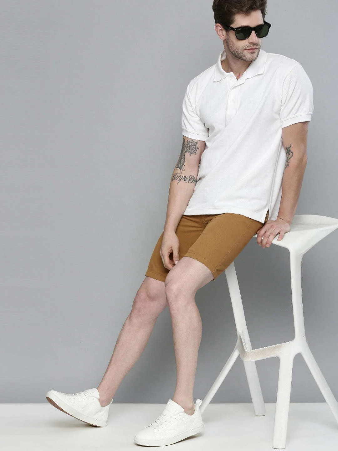 Men's Khaki Slim Fit Solid Casual Shorts - Image 6