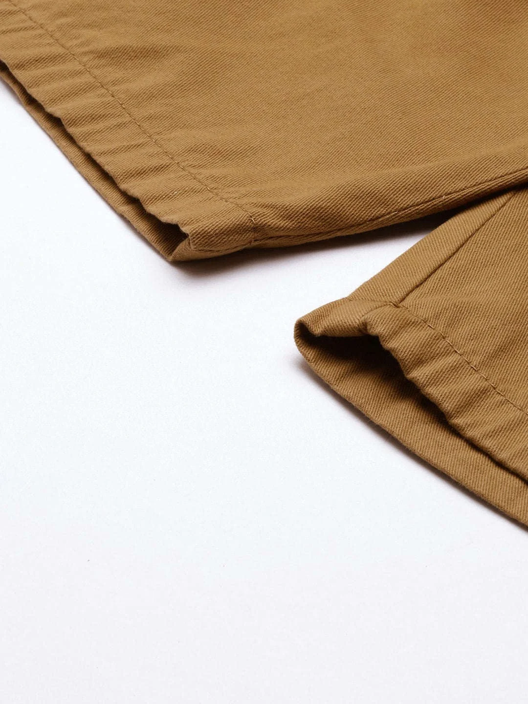 Men's Khaki Slim Fit Solid Casual Shorts - Image 8