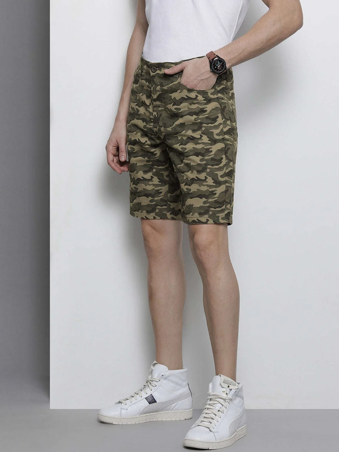 Men's Olive Slim Fit Solid Casual Shorts - Image 3