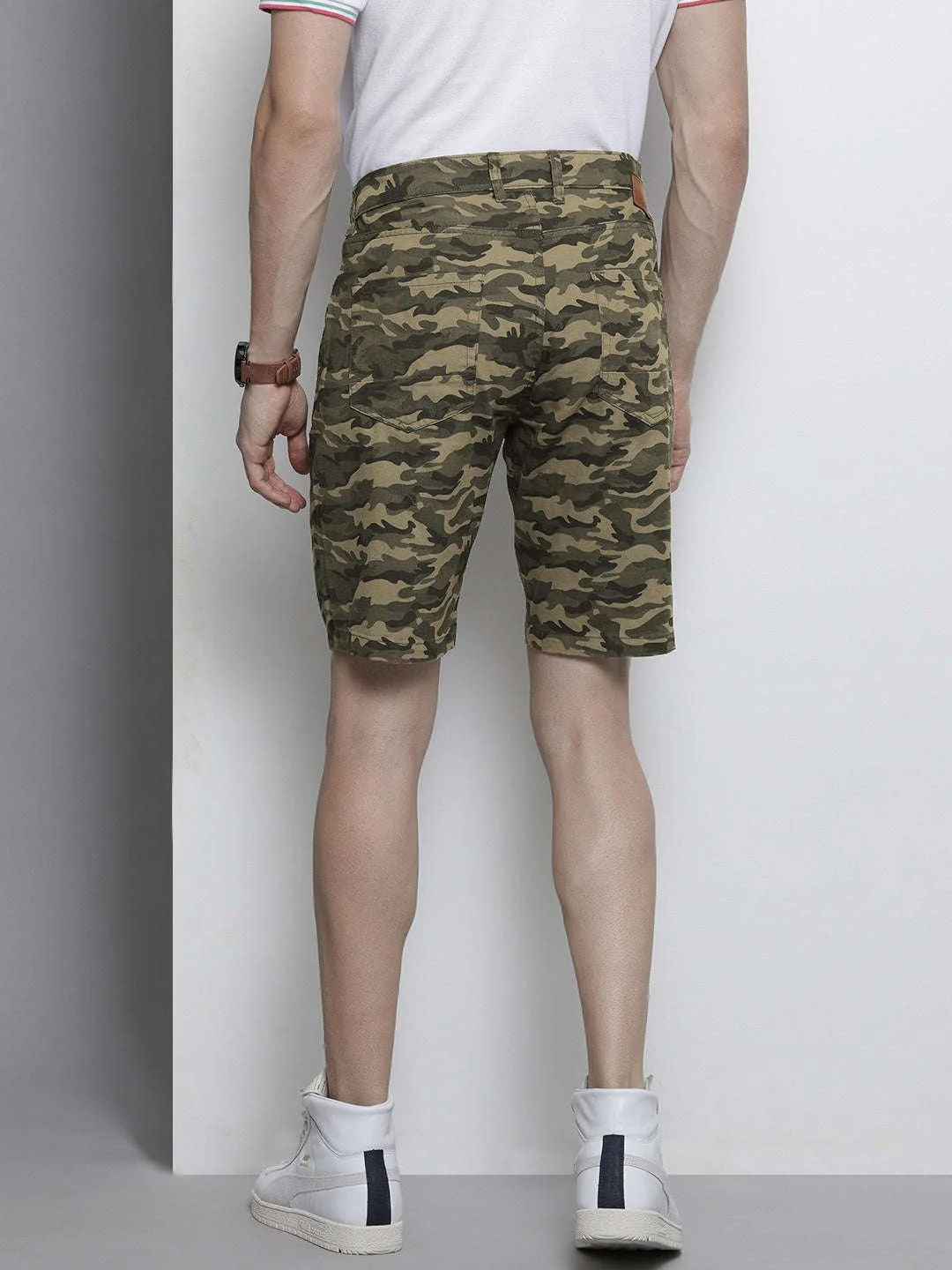 Men's Olive Slim Fit Solid Casual Shorts - Image 4