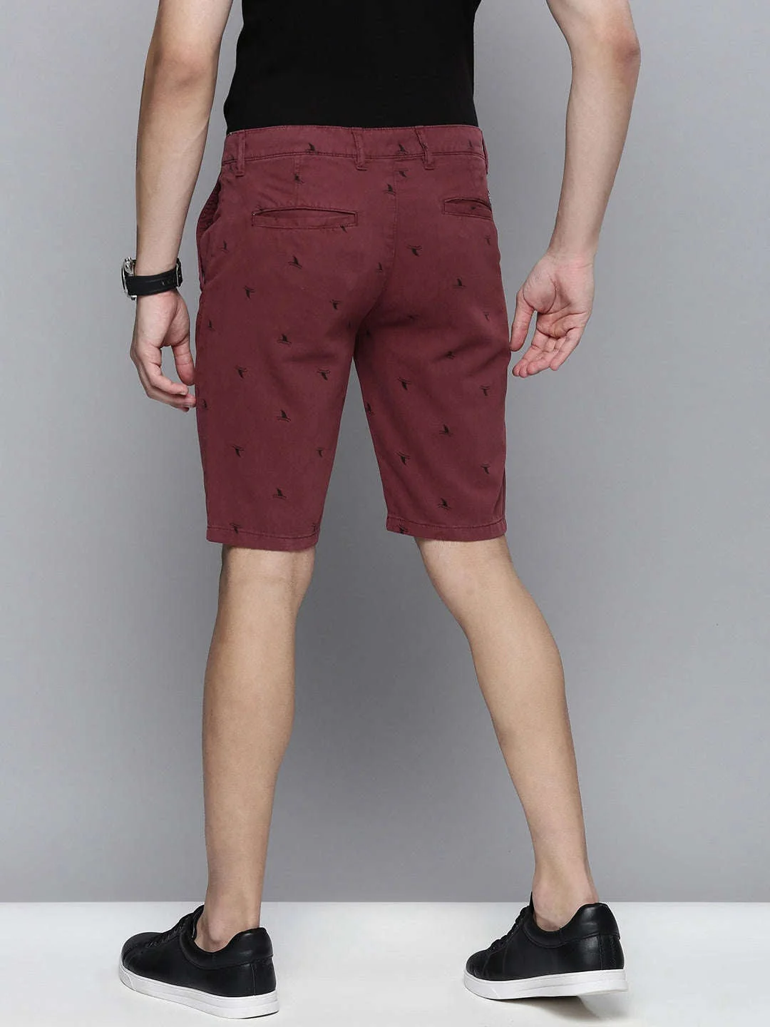 Men's Maroon Slim Fit Solid Casual Shorts - Image 4