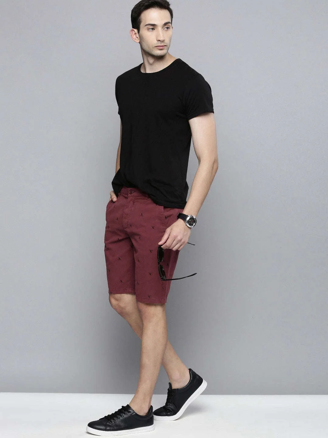 Men's Maroon Slim Fit Solid Casual Shorts - Image 5