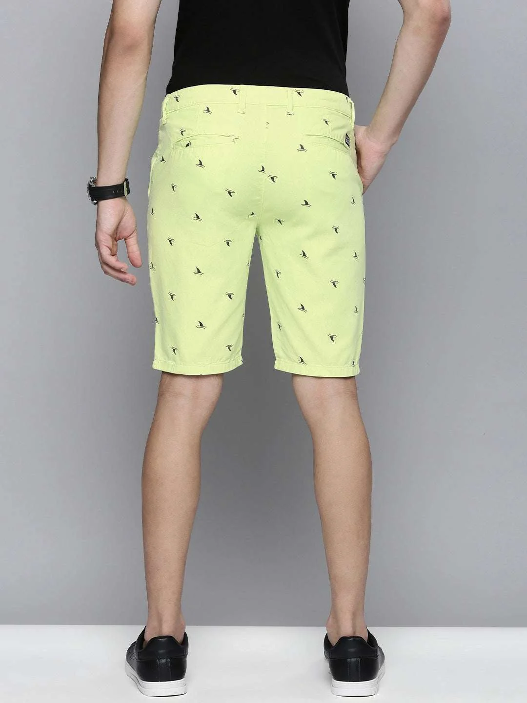 Men's Green Slim Fit Solid Casual Shorts - Image 4