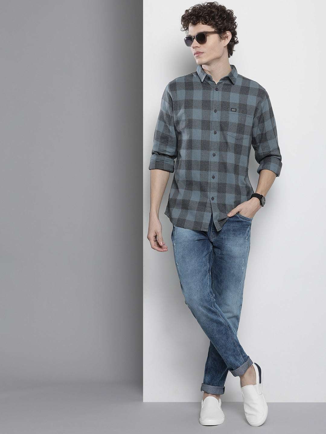 Men's Blue Slim Fit Solid Mid-Rise Stretchable Jeans - Image 5