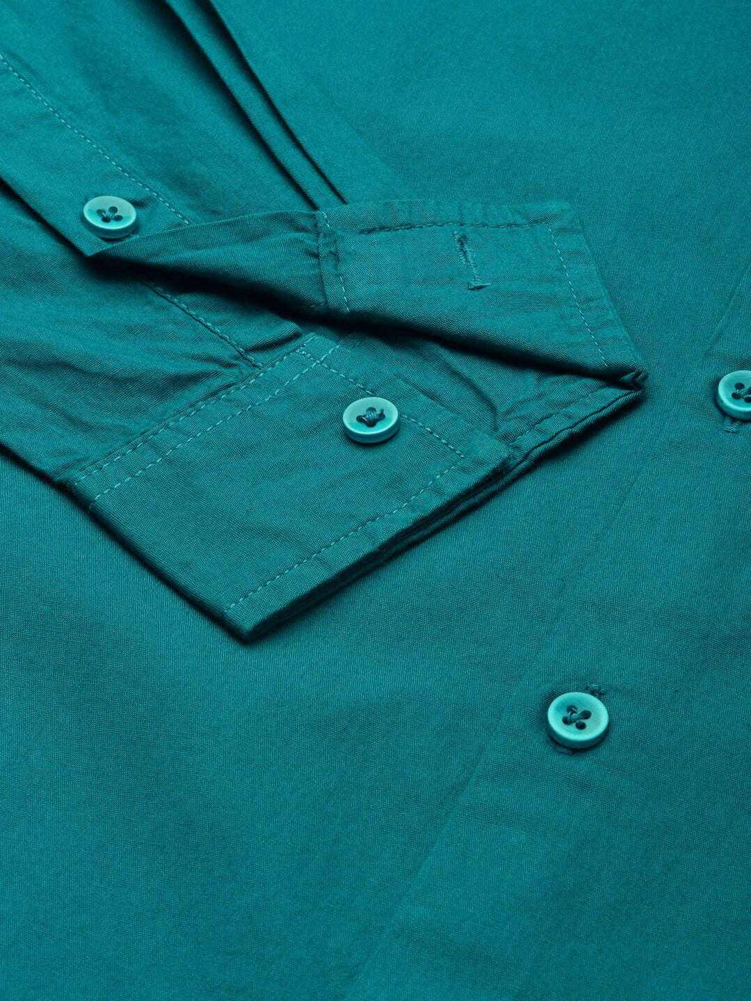 Men's Green Regular Fit Solid Casual Shirt - Image 6