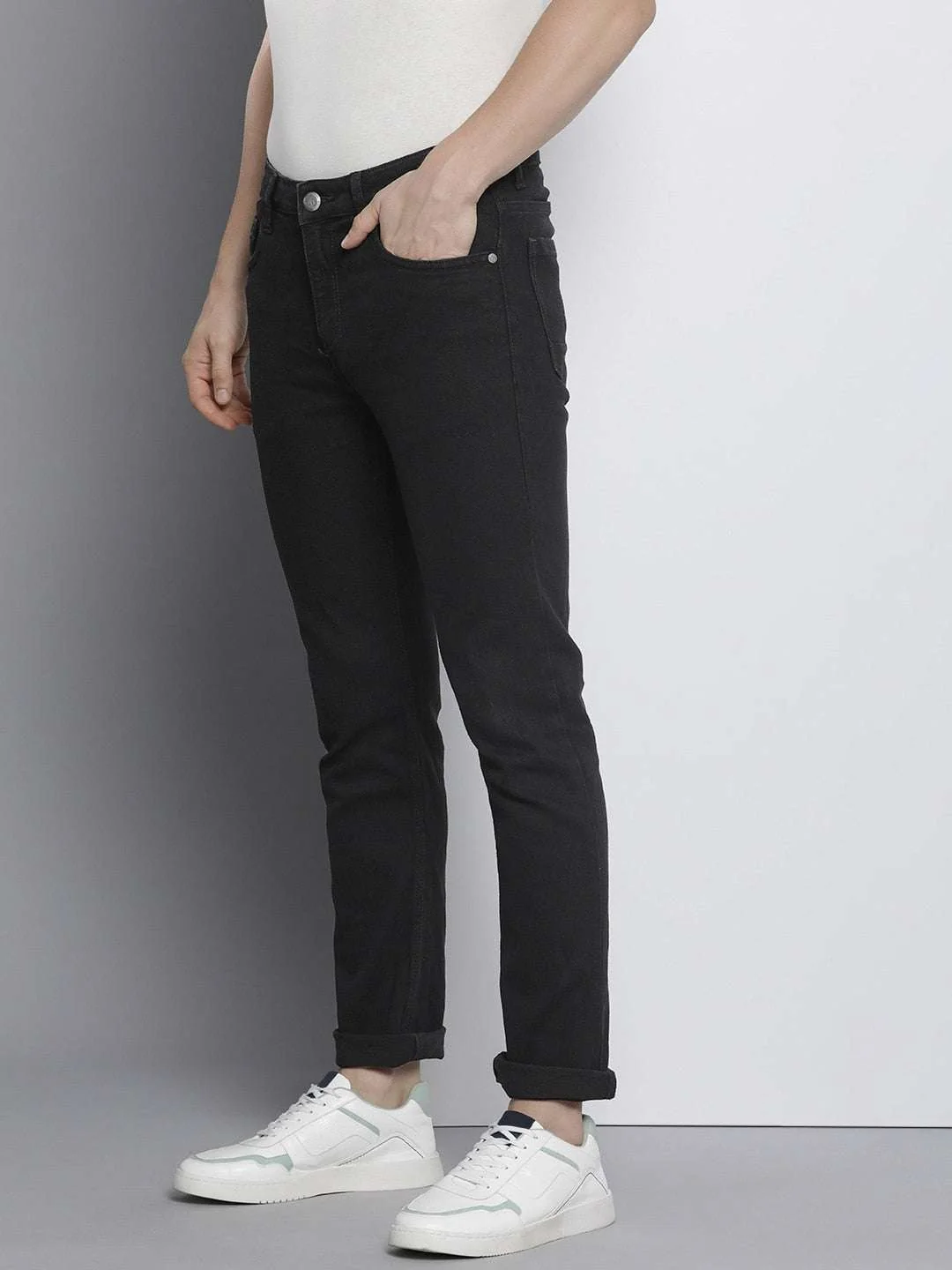 Men's Black Slim Straight Fit Solid Casual Jeans - Image 3