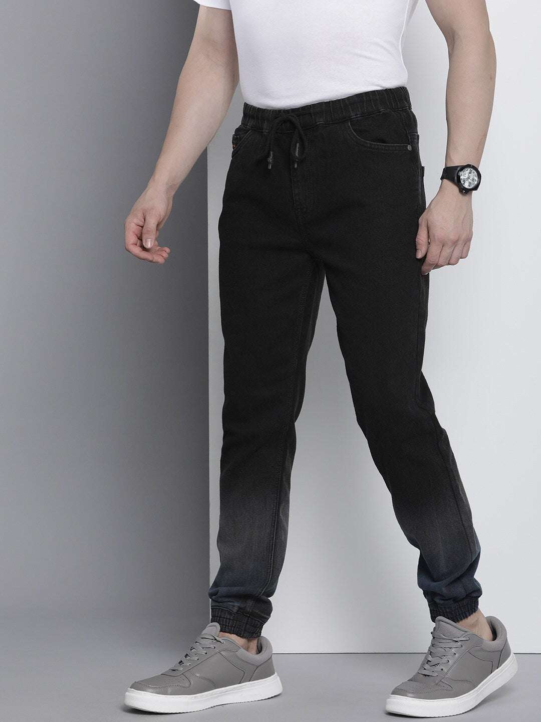 Men's Black Slim Fit Solid Street Wear Jeans - Image 2