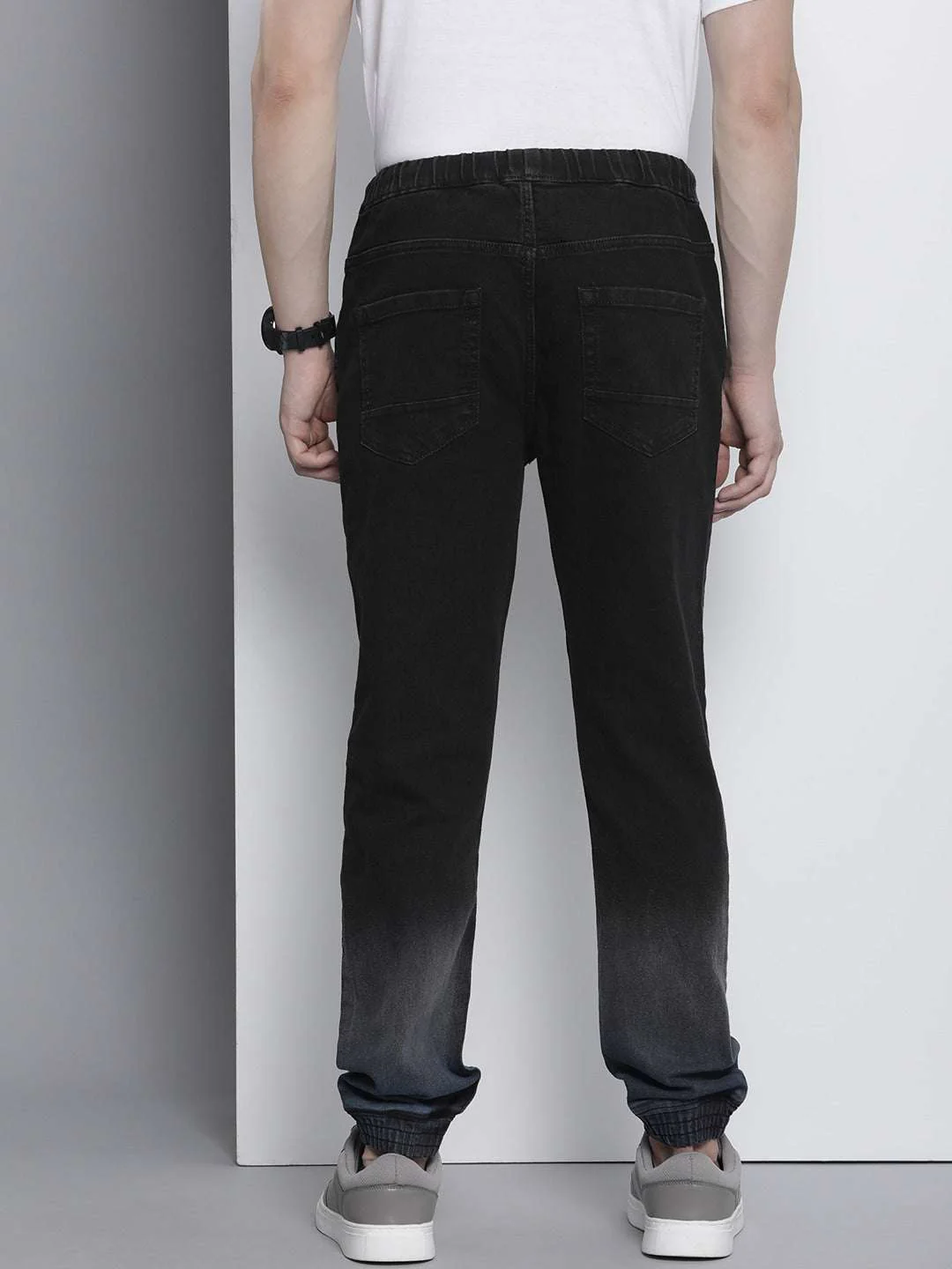 Men's Black Slim Fit Solid Street Wear Jeans - Image 3