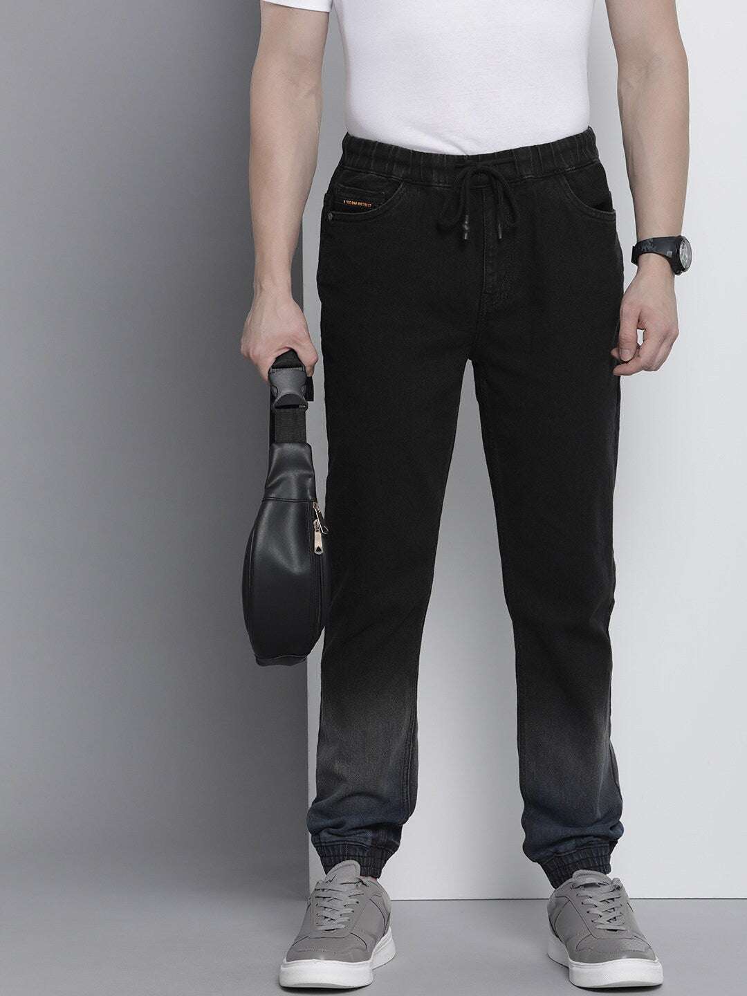 Men's Black Slim Fit Solid Street Wear Jeans - Image 4