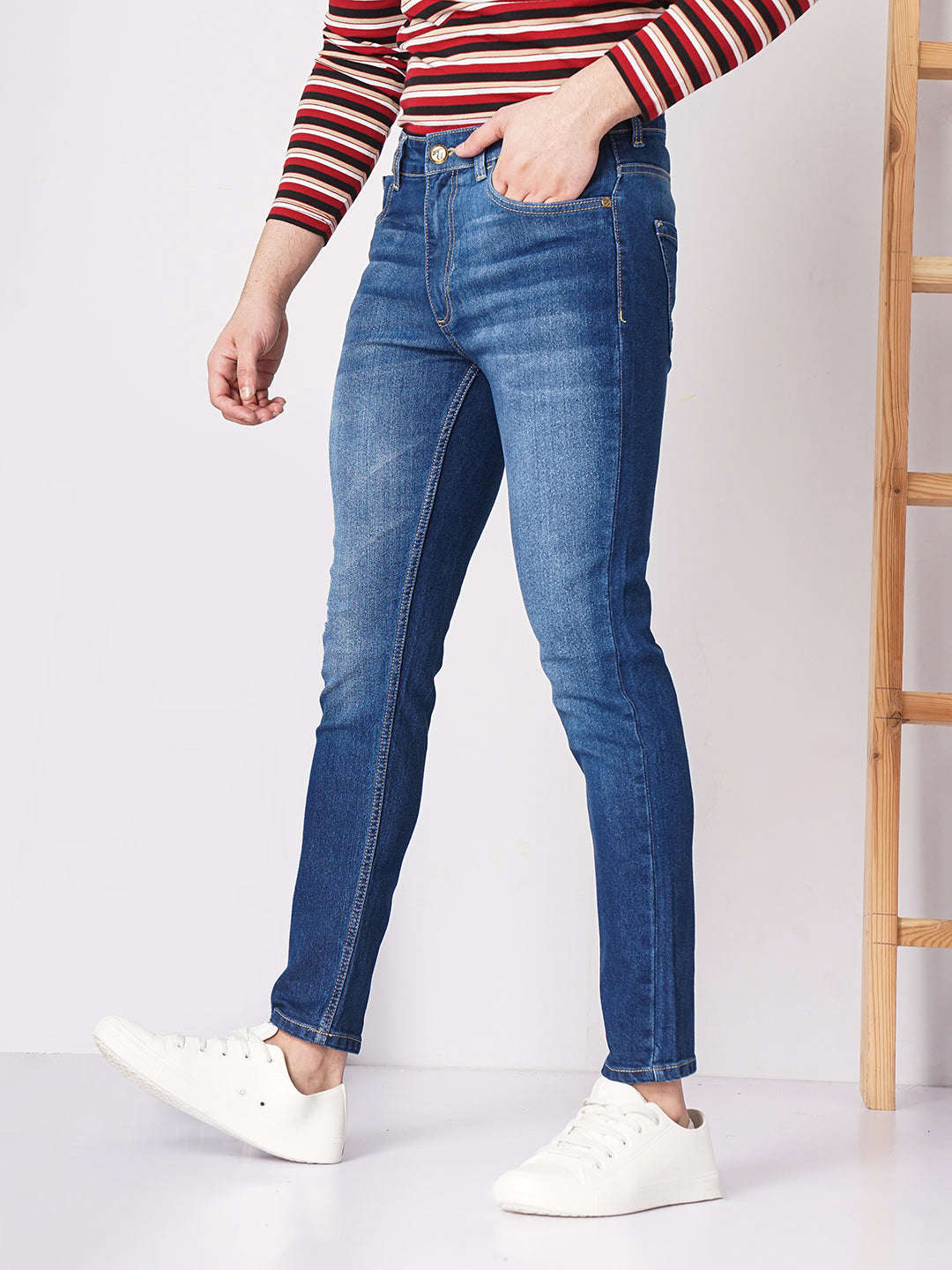 Men's Blue Slim Fit Solid Mid-Rise Jeans - Image 4