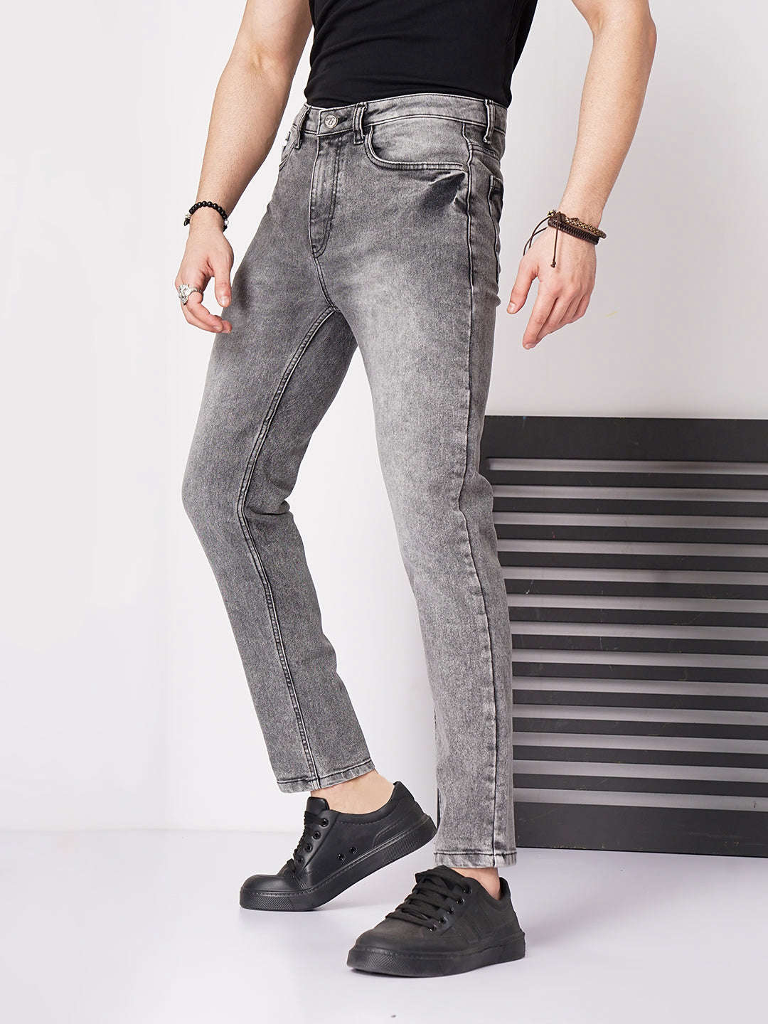 Men's Grey Slim Fit Solid Mid-Rise Jeans - Image 3