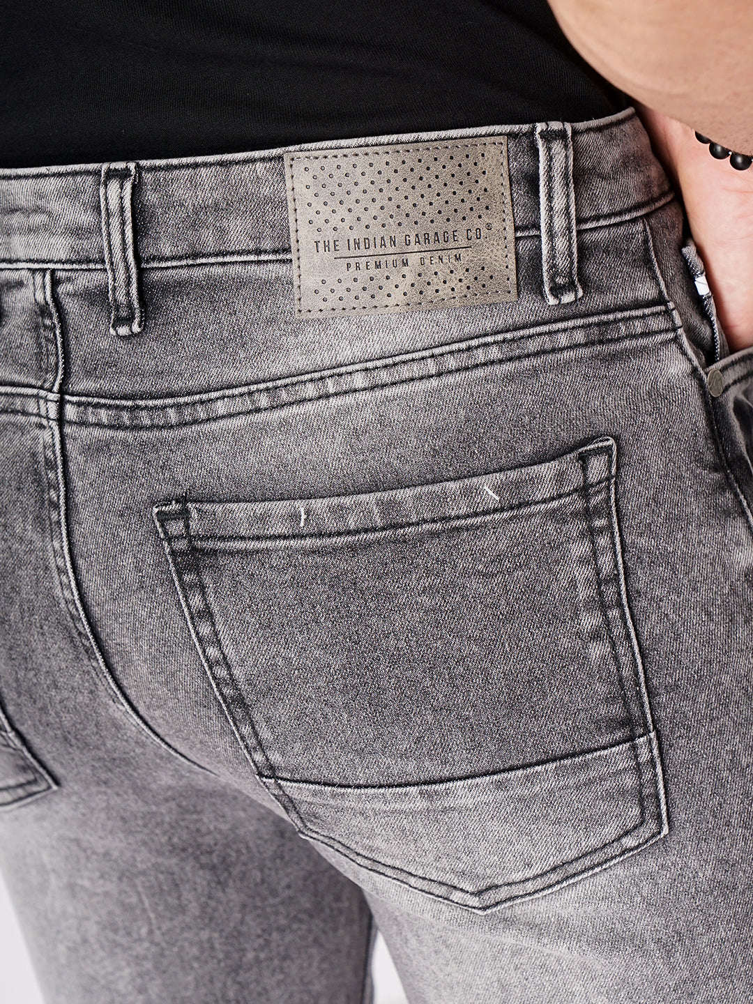 Men's Grey Slim Fit Solid Mid-Rise Jeans - Image 7
