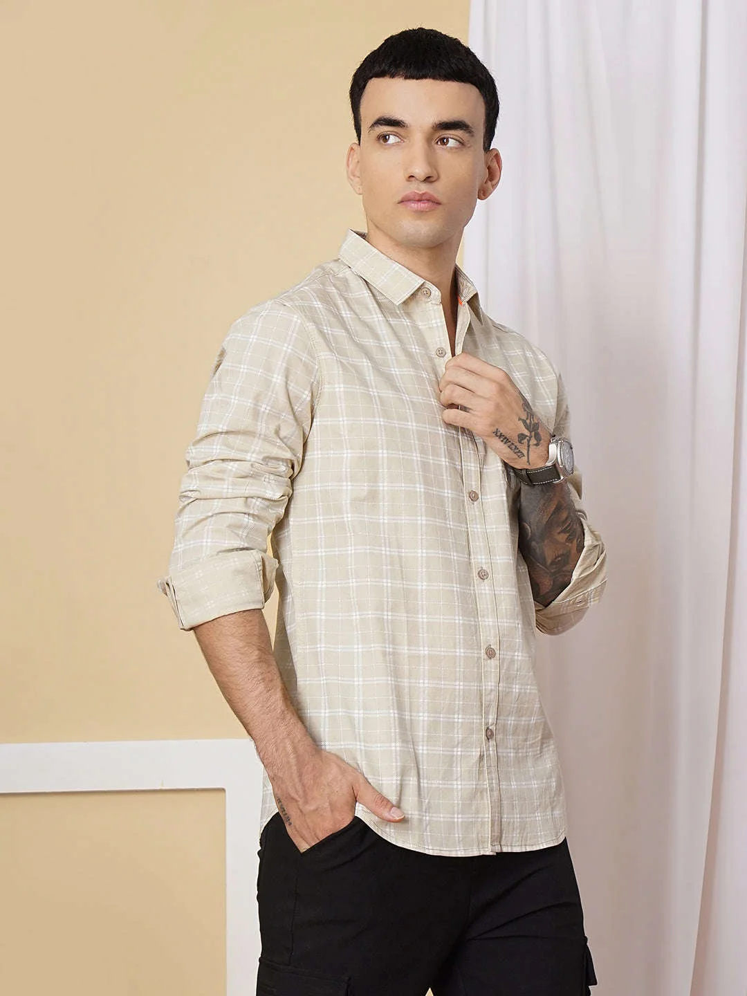 Men's Beige Slim Fit Checkered Casual Shirt - Image 4