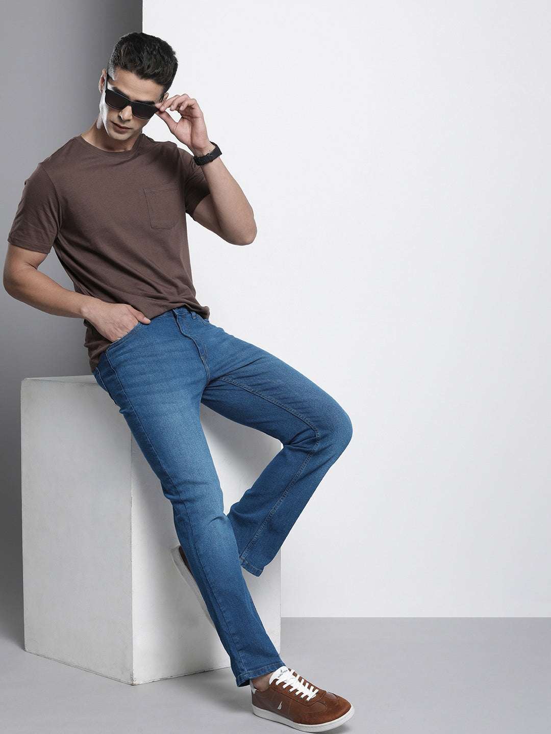 Men's Blue Bootcut Solid Mid-Rise Stretchable Jeans - Image 4