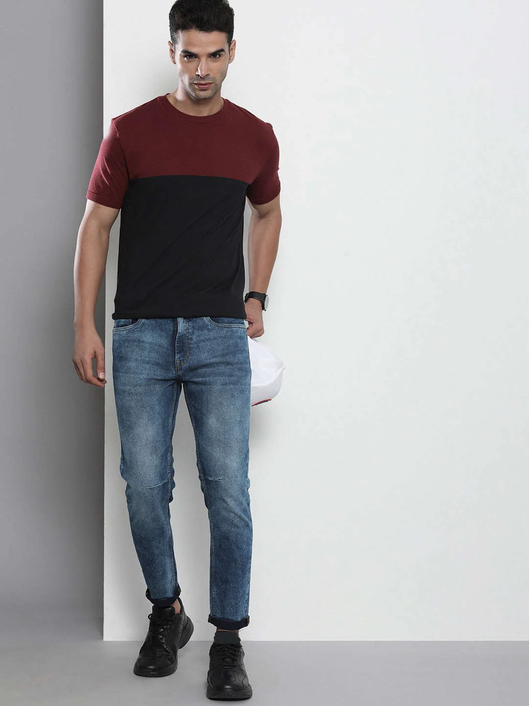 Men's Blue Carrot Fit Solid Mid-Rise Stretchable Jeans - Image 5