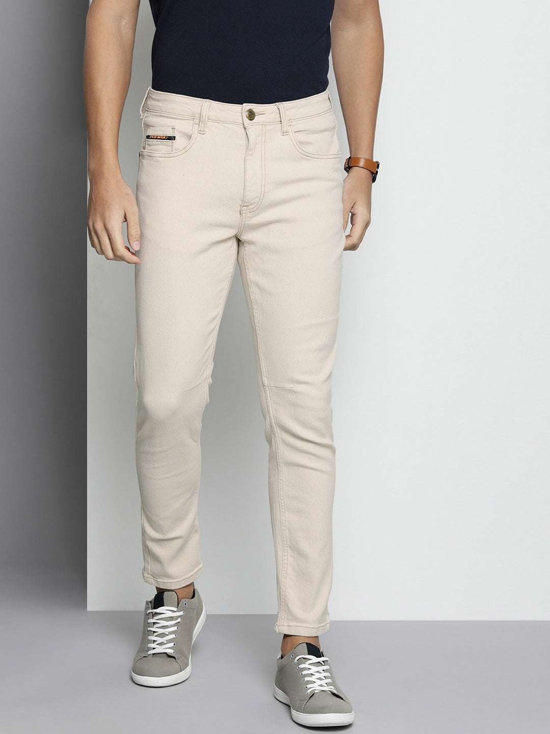 Men's White Carrot Fit Solid Mid-Rise Stretchable Jeans - Image 2