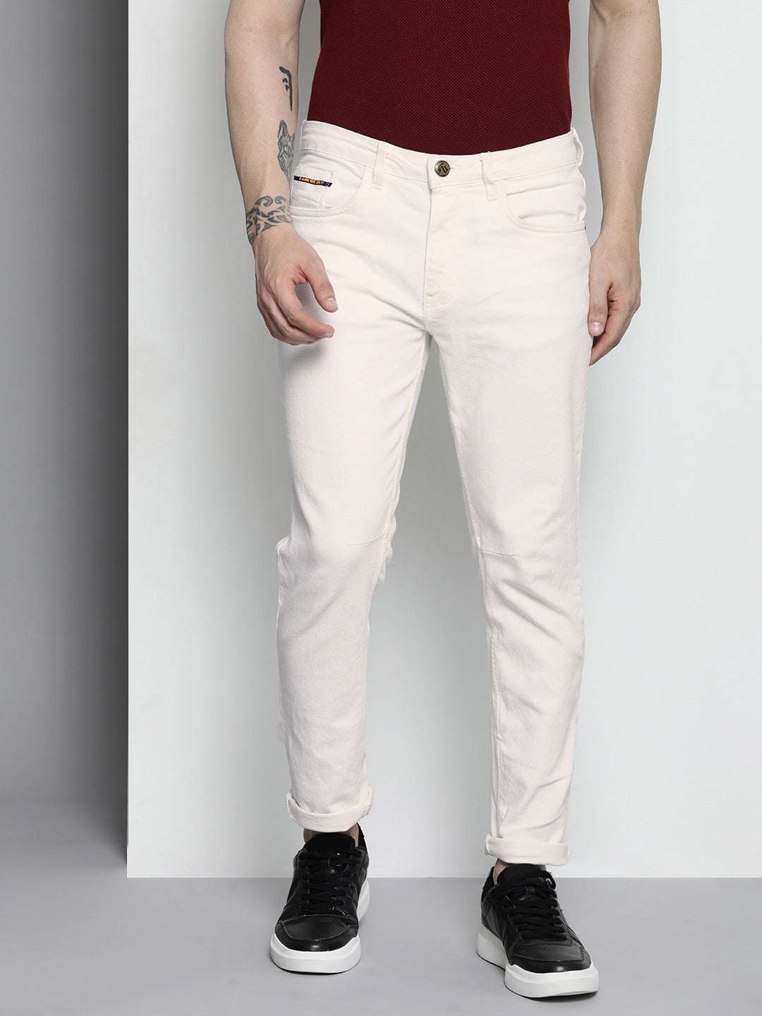 Men's White Carrot Fit Solid Mid-Rise Stretchable Jeans - Image 2