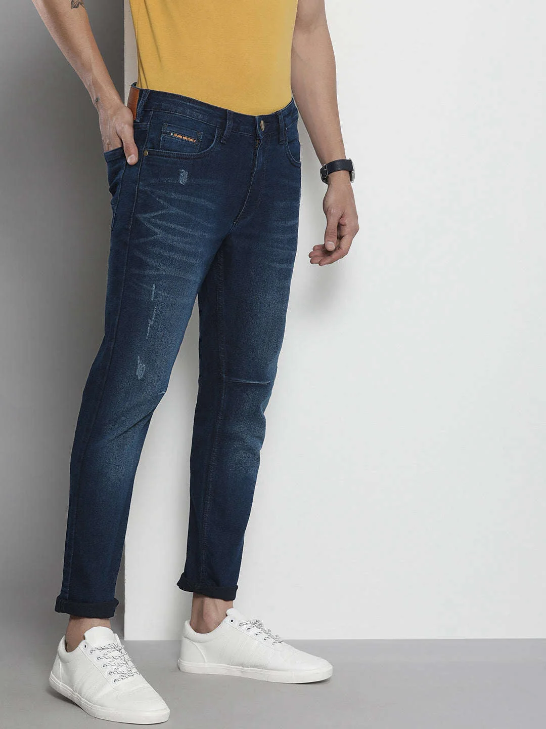 Men's Blue Carrot Fit Solid Mid-Rise Stretchable Jeans - Image 2