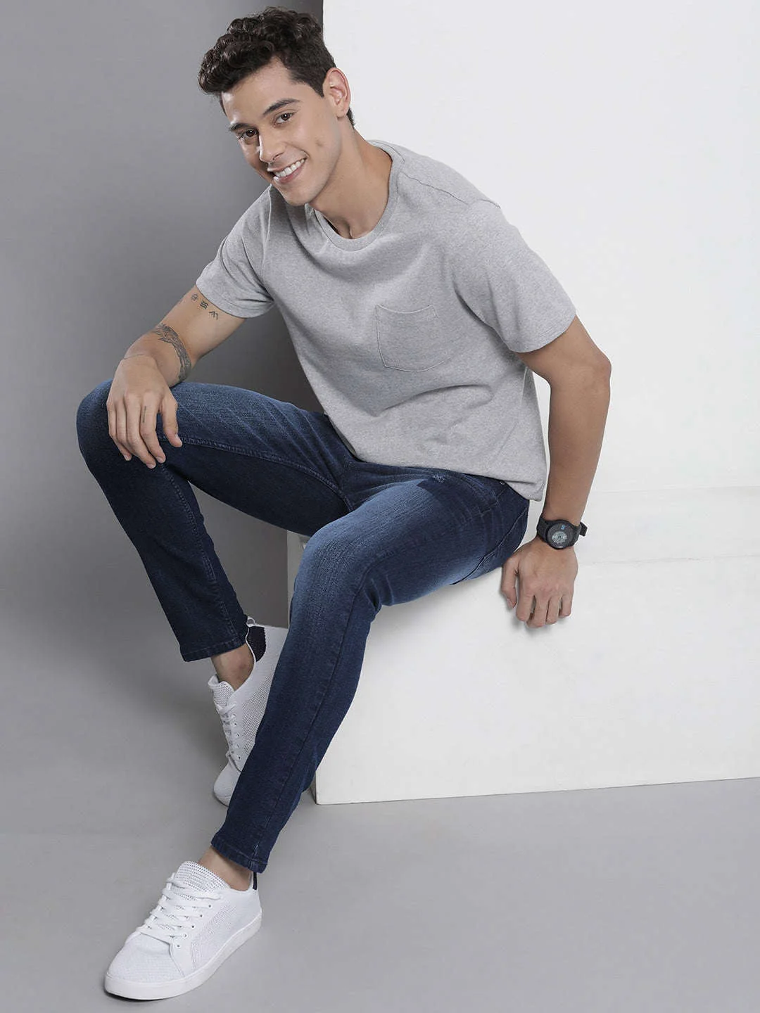 Men's Dark Blue Skinny Fit Solid Casual Jeans - Image 4