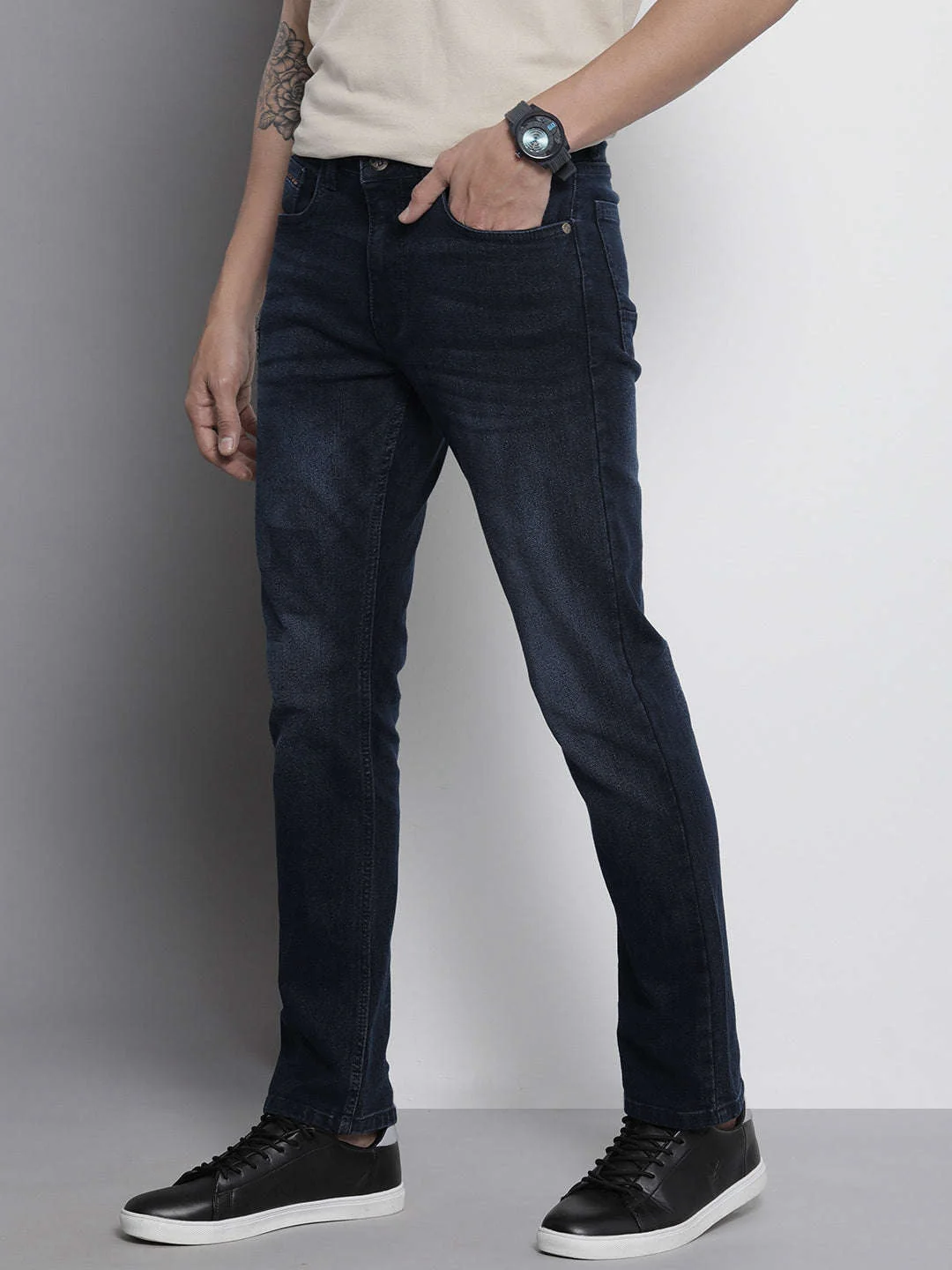 Men's Blue Slim Straight Fit Solid Mid-Rise Stretchable Jeans - Image 2