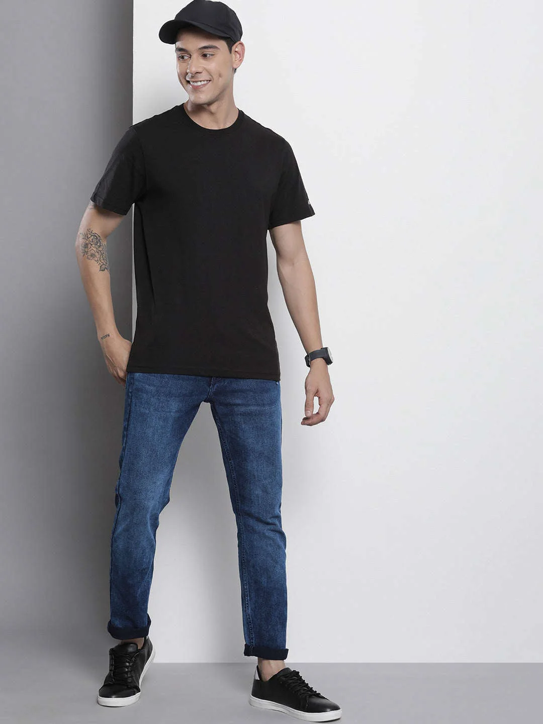 Men's Blue Slim Fit Solid Casual Jeans - Image 5