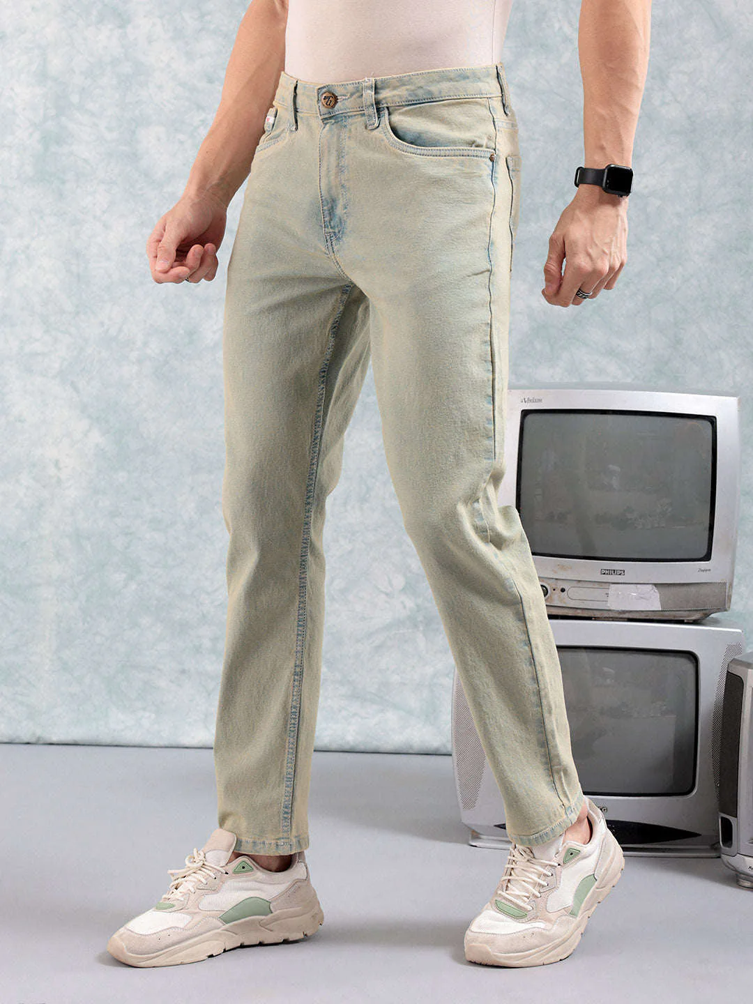 Men's Khaki Slim Fit Solid Street Wear Jeans - Image 4