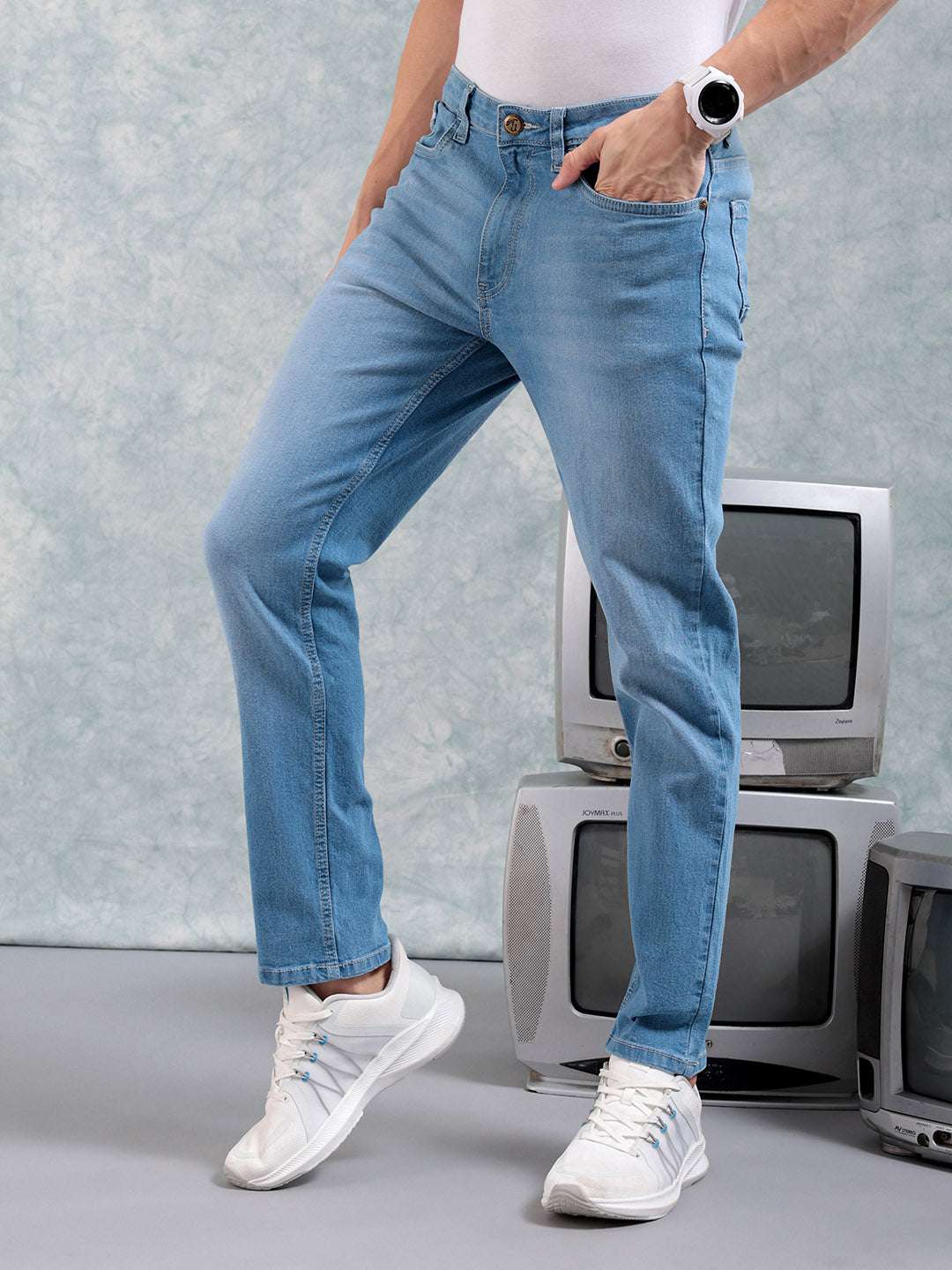 Men's Light Blue Slim Fit Solid Casual Jeans - Image 4